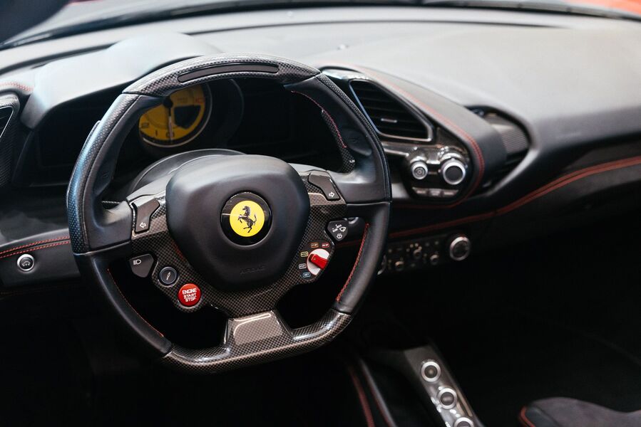 Ferrari 488 vaihtoauto