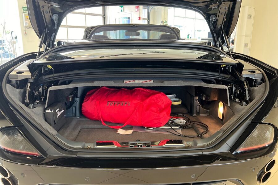 Ferrari California vaihtoauto