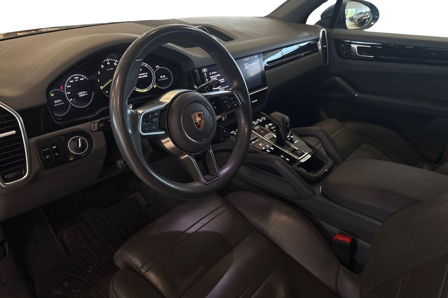 Porsche Cayenne vaihtoauto