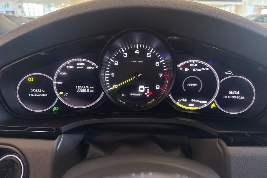 Porsche Cayenne vaihtoauto