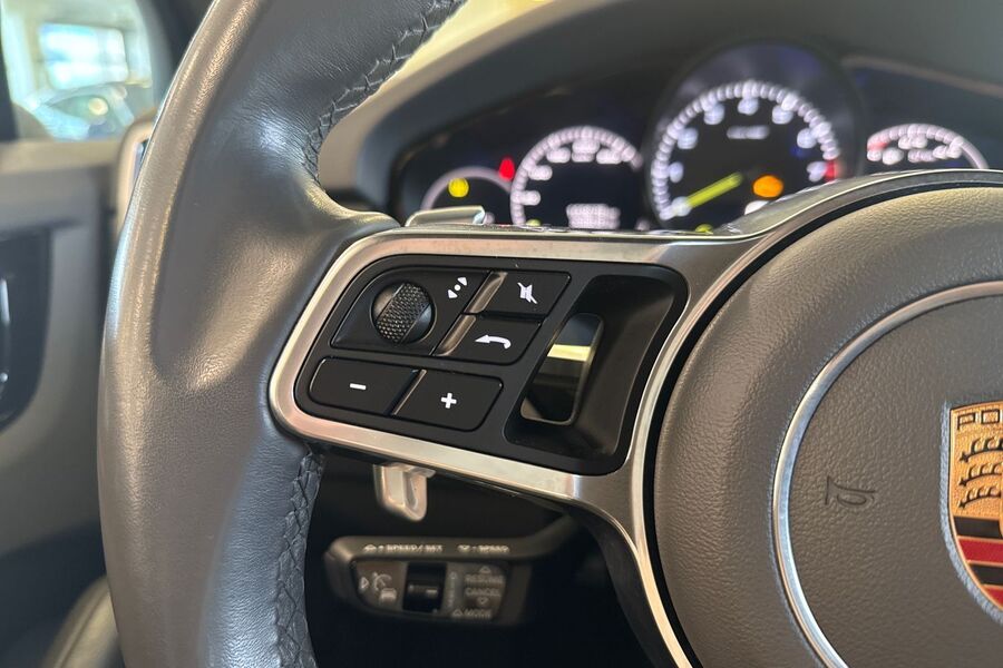 Porsche Cayenne vaihtoauto