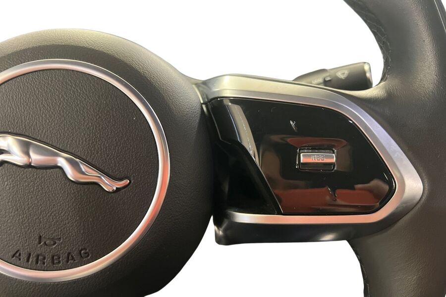 Jaguar I-PACE vaihtoauto