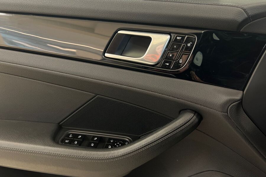 Porsche Panamera vaihtoauto