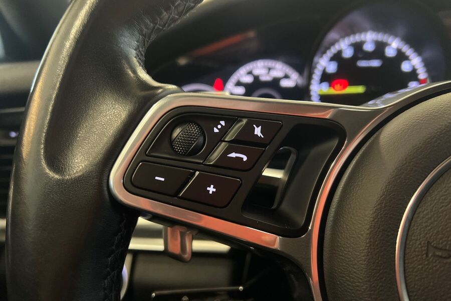 Porsche Panamera vaihtoauto