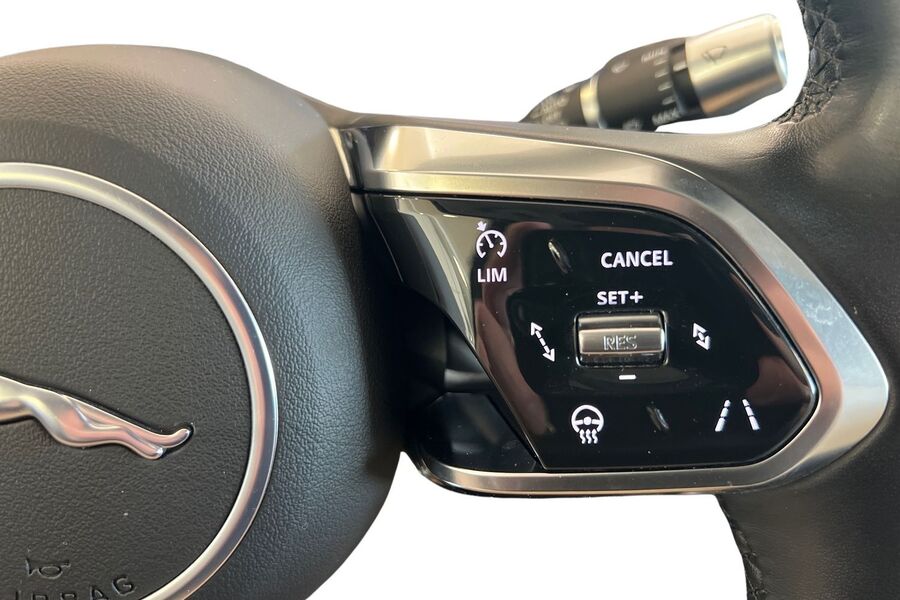 Jaguar I-PACE vaihtoauto