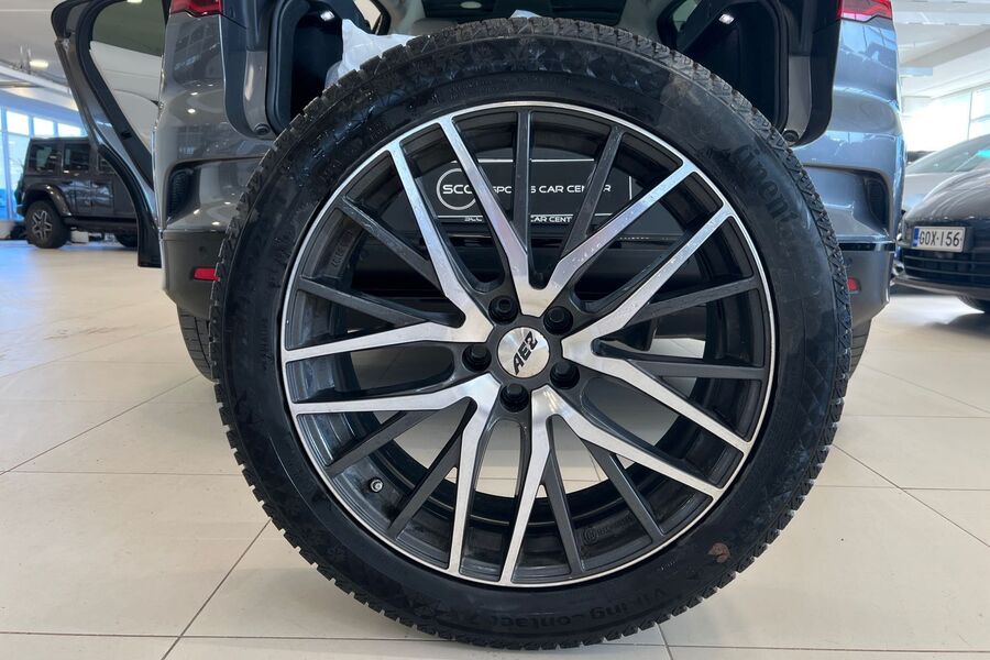 Jaguar I-PACE vaihtoauto