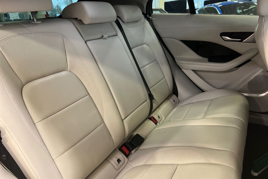 Jaguar I-PACE vaihtoauto