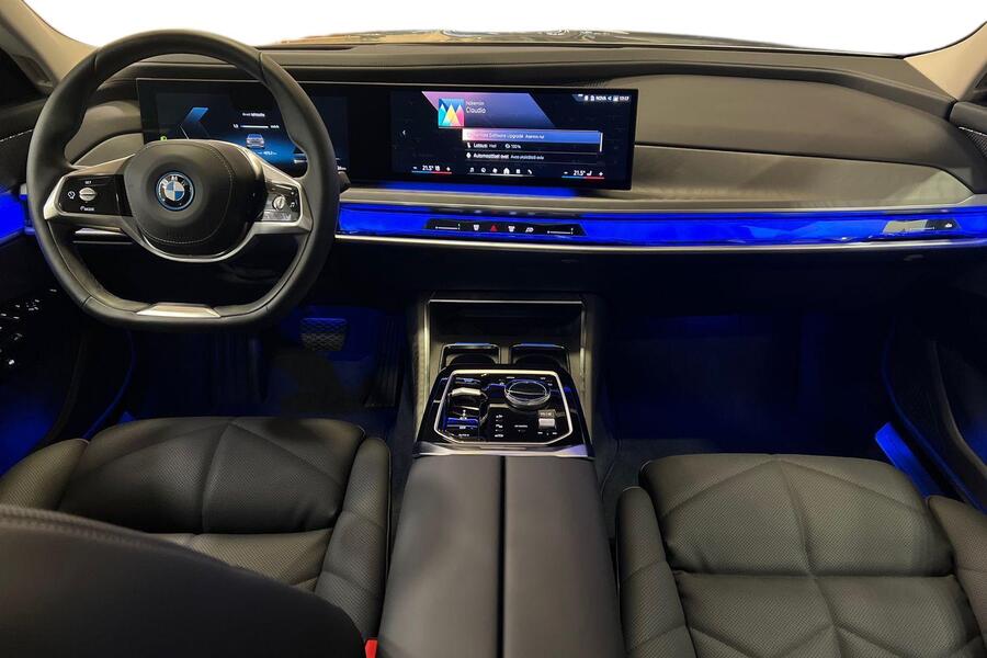 BMW i7 vaihtoauto