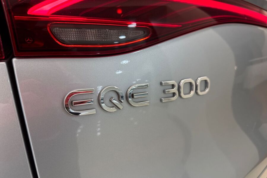 Mercedes-Benz EQE vaihtoauto