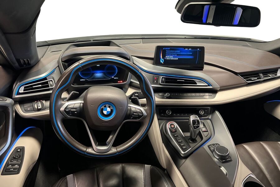 BMW i8 vaihtoauto