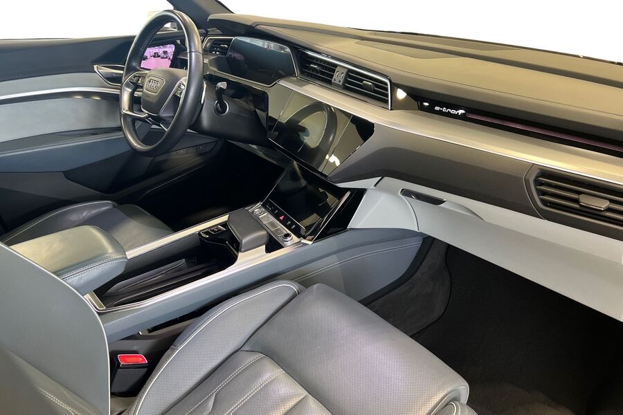 Audi e-tron vaihtoauto