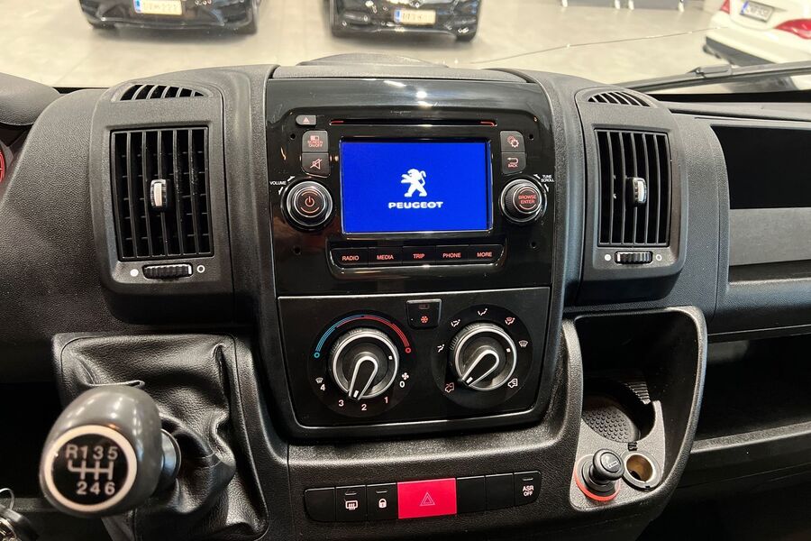 Peugeot Boxer vaihtoauto