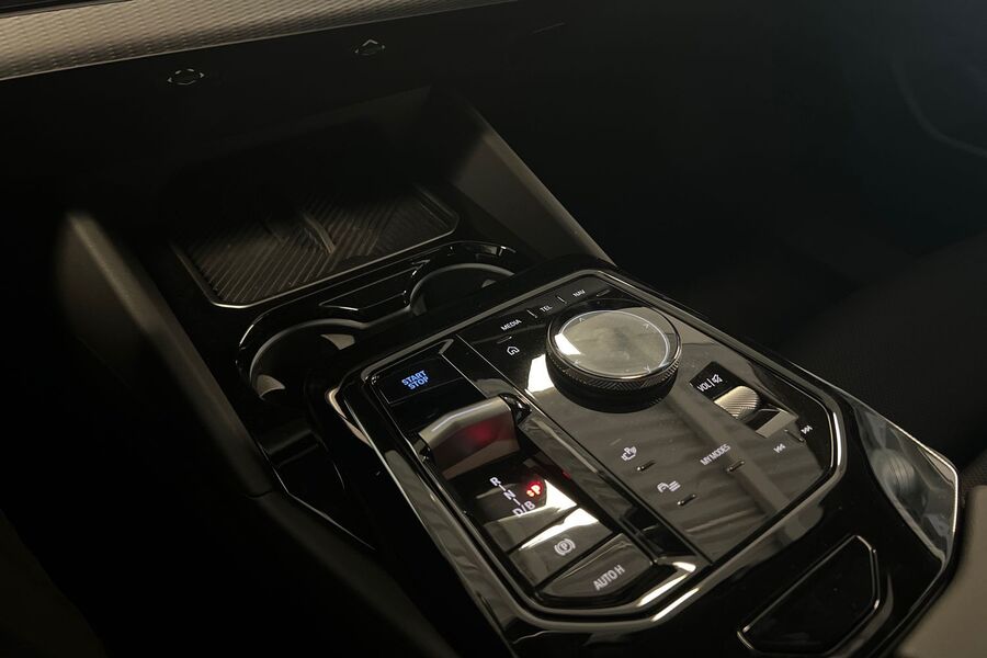 BMW i5 vaihtoauto