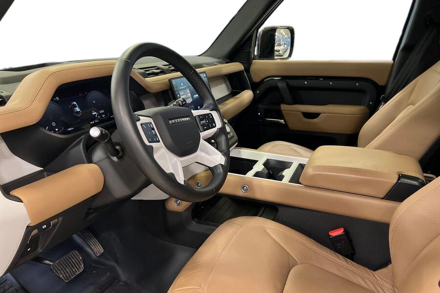 Land Rover Defender vaihtoauto