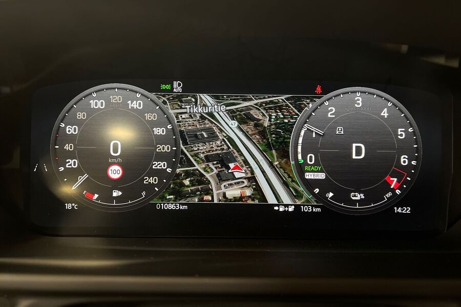 Land Rover Defender vaihtoauto