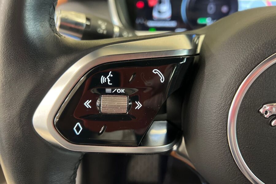 Jaguar I-PACE vaihtoauto