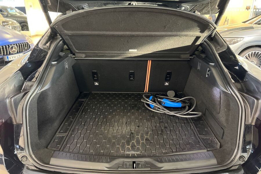 Jaguar I-PACE vaihtoauto