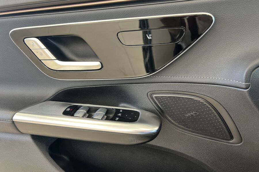 Mercedes-Benz EQE vaihtoauto