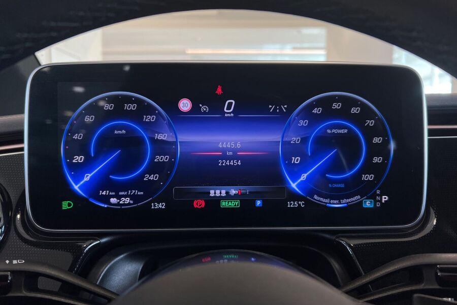 Mercedes-Benz EQE vaihtoauto