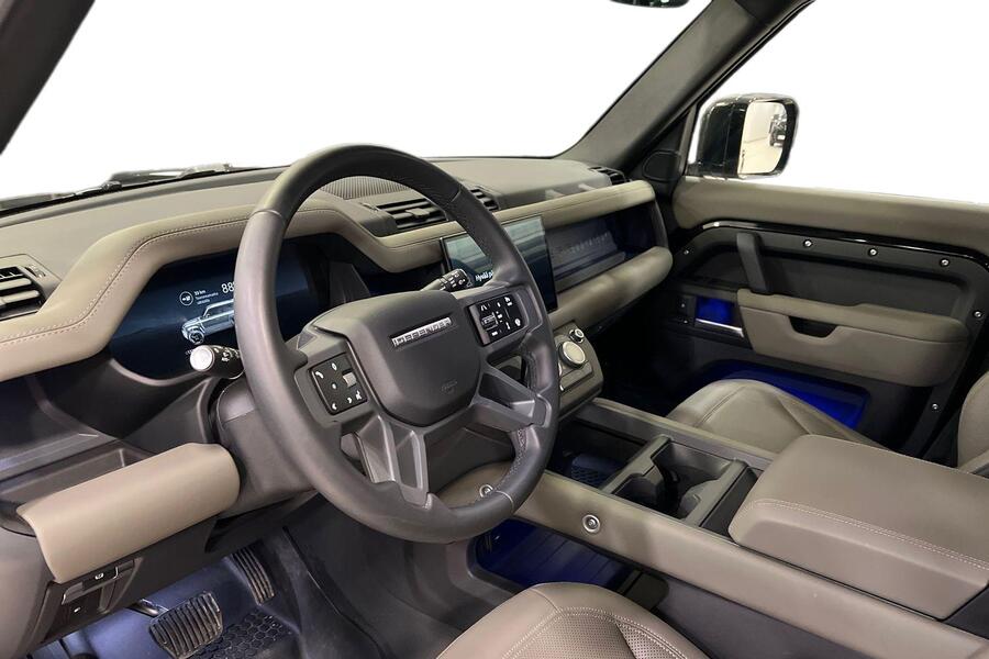 Land Rover Defender vaihtoauto