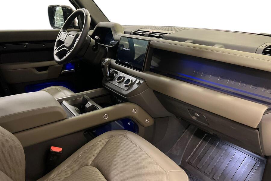 Land Rover Defender vaihtoauto