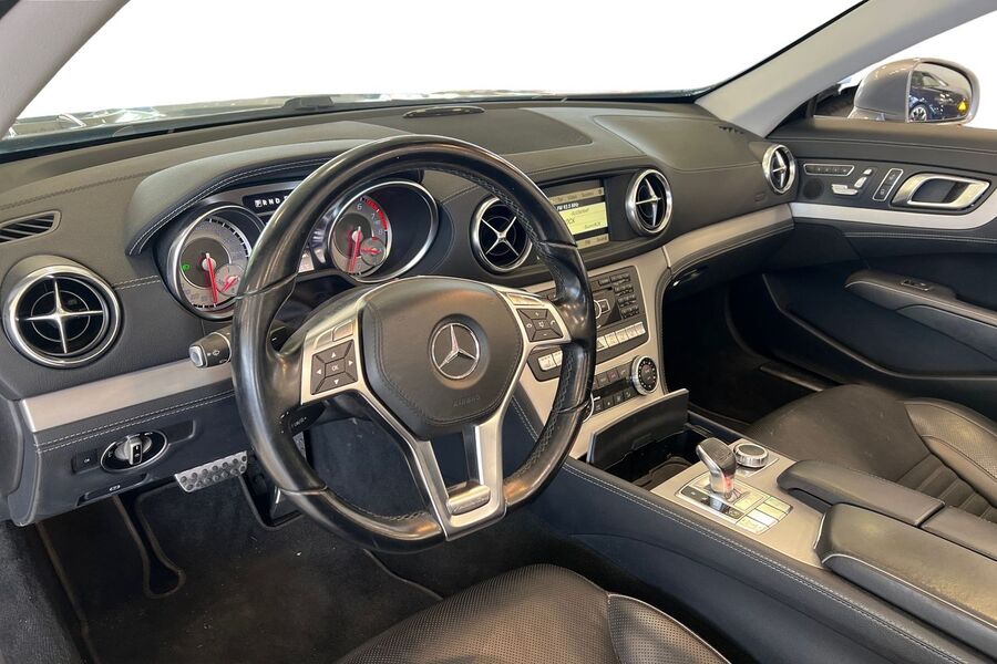 Mercedes-Benz SL vaihtoauto