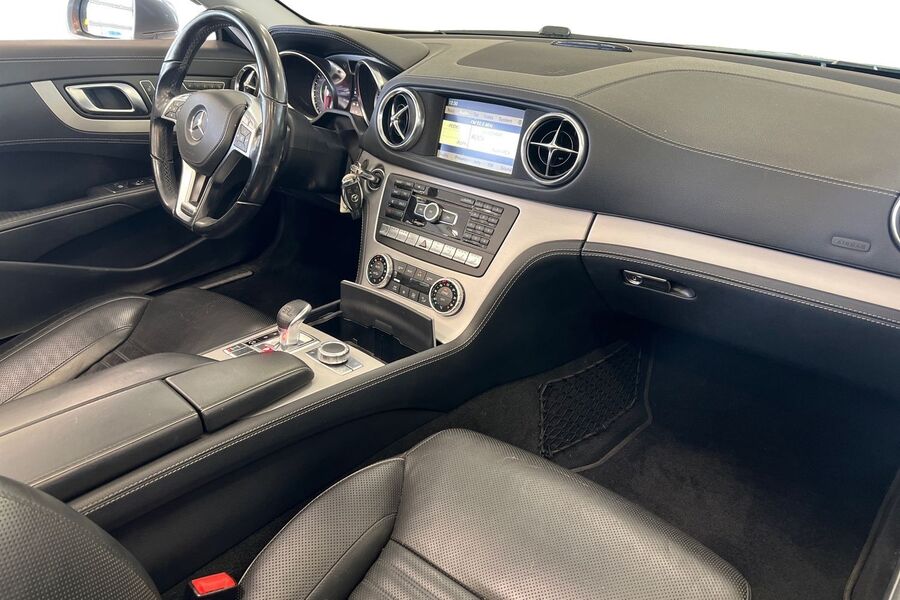 Mercedes-Benz SL vaihtoauto