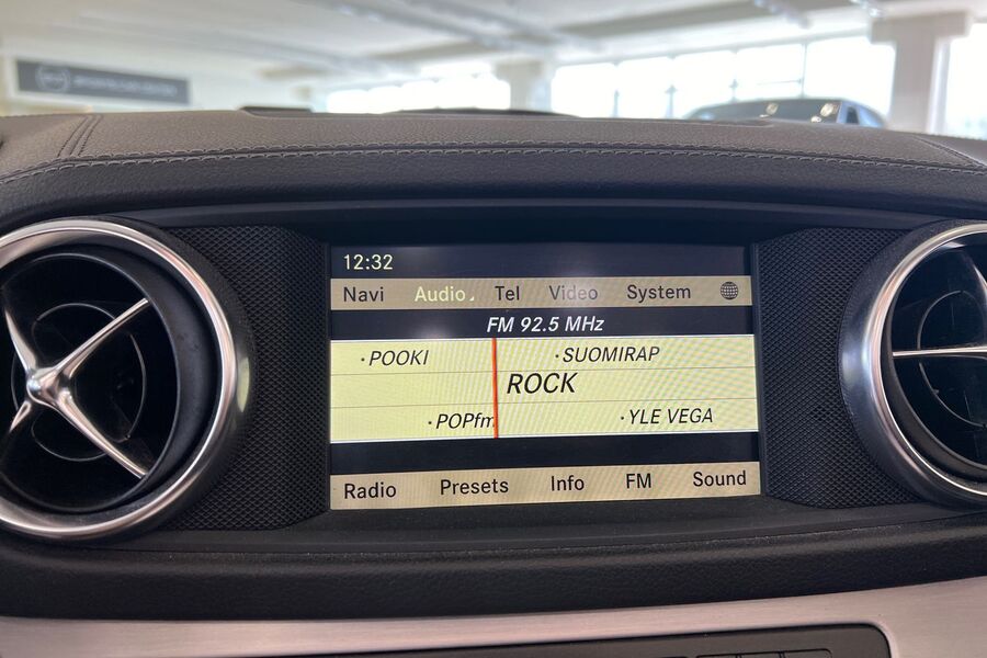 Mercedes-Benz SL vaihtoauto