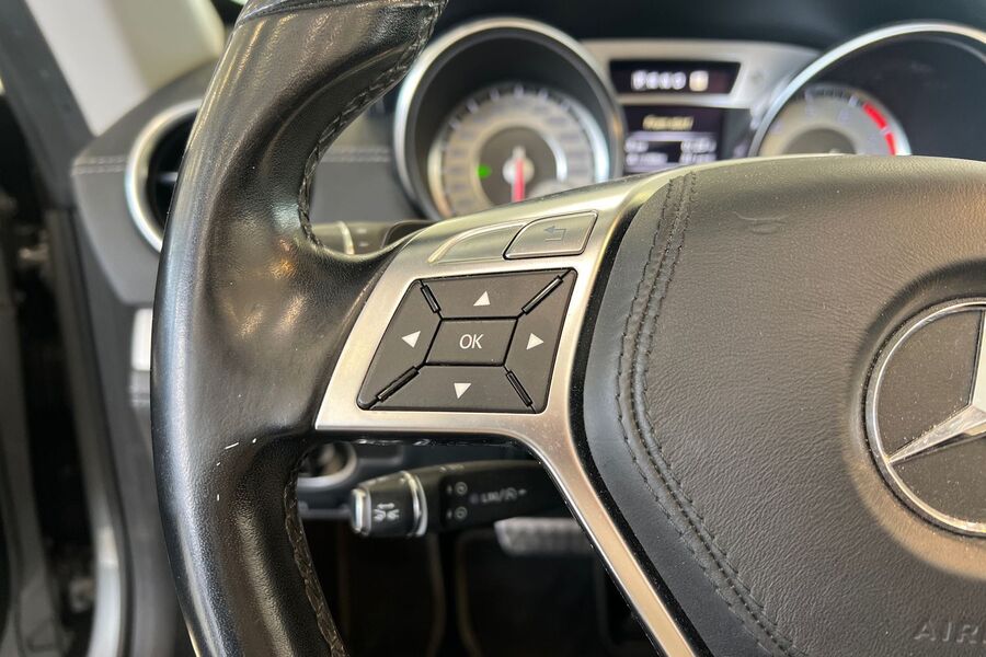 Mercedes-Benz SL vaihtoauto