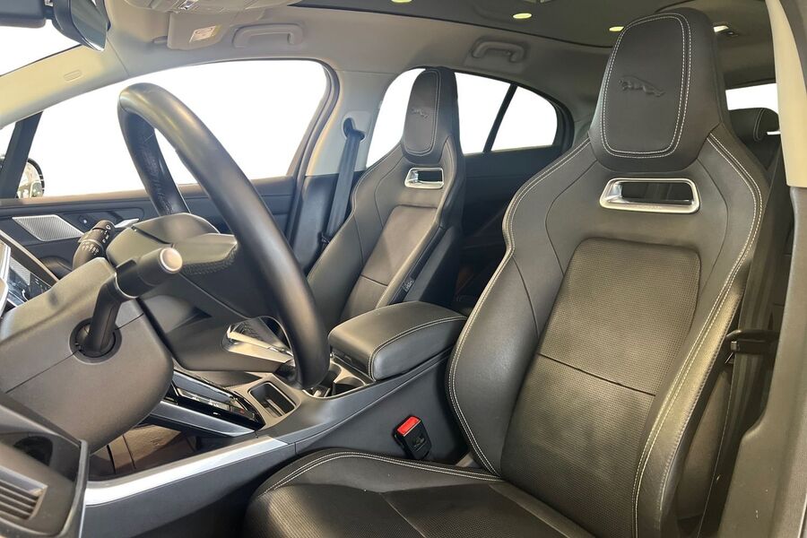 Jaguar I-PACE vaihtoauto