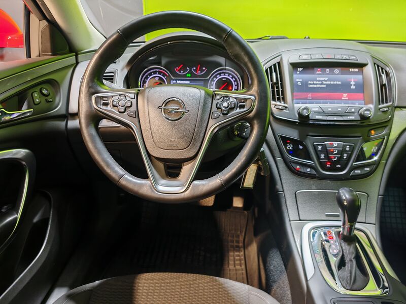 Opel Insignia vaihtoauto