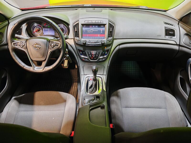 Opel Insignia vaihtoauto