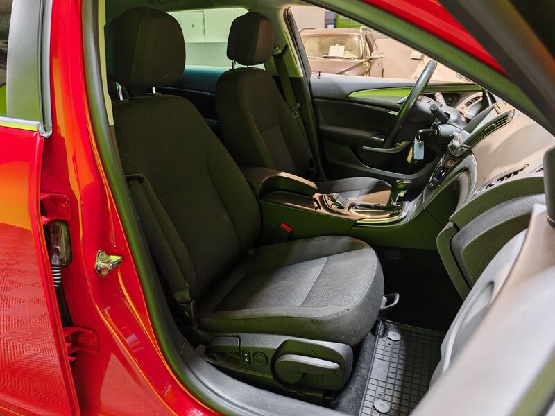 Opel Insignia vaihtoauto