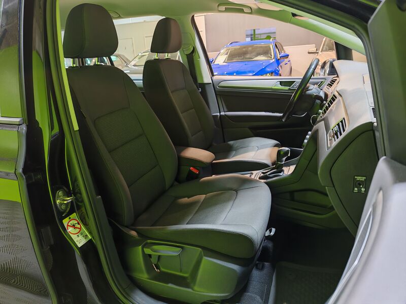 Volkswagen Golf Sportsvan vaihtoauto