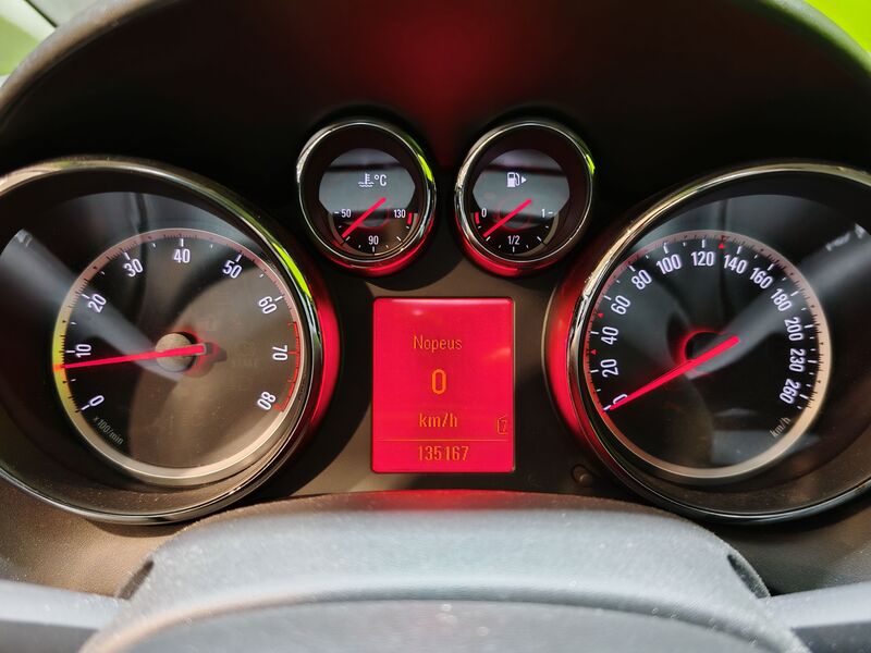 Opel Astra vaihtoauto