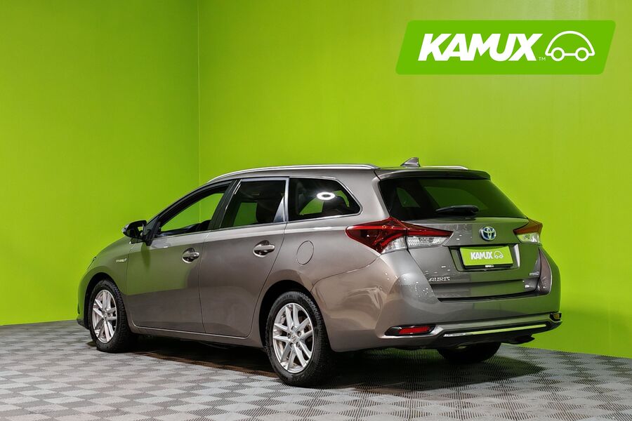 Toyota Auris vaihtoauto