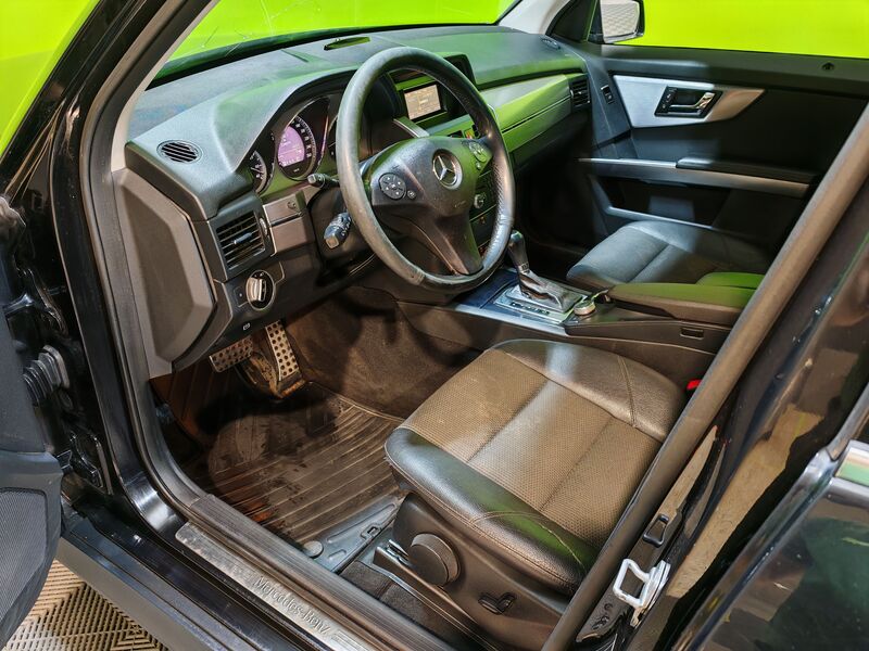 Mercedes-Benz GLK vaihtoauto