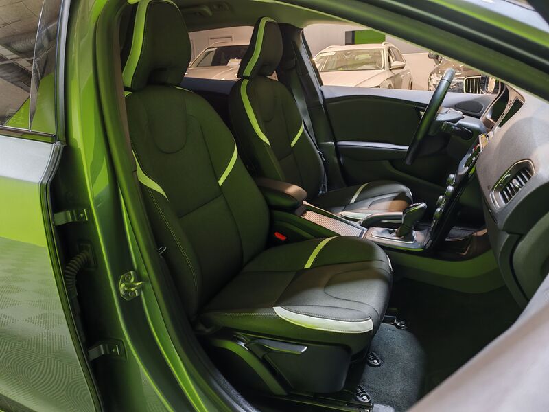 Volvo V40 vaihtoauto