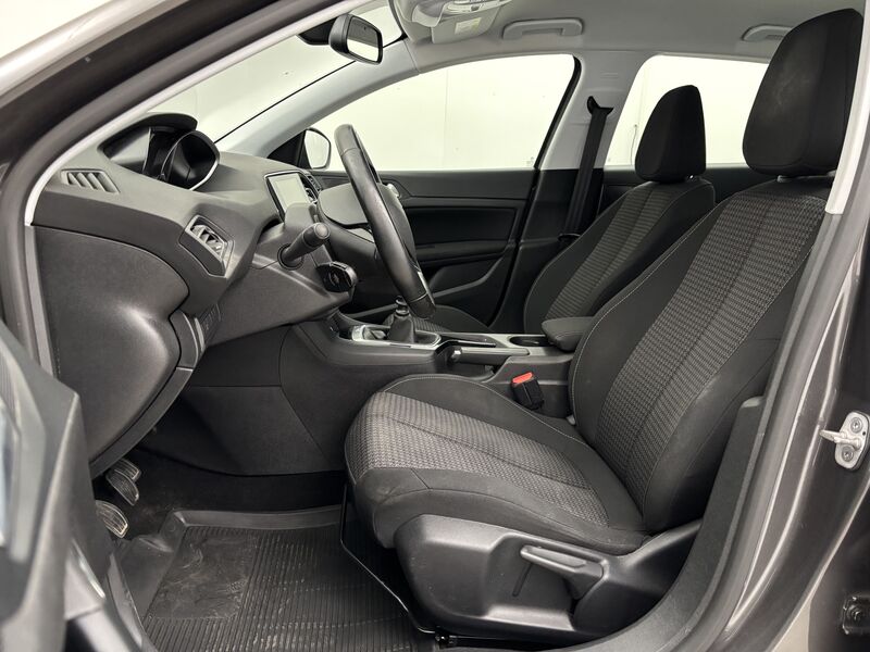Peugeot 308 vaihtoauto
