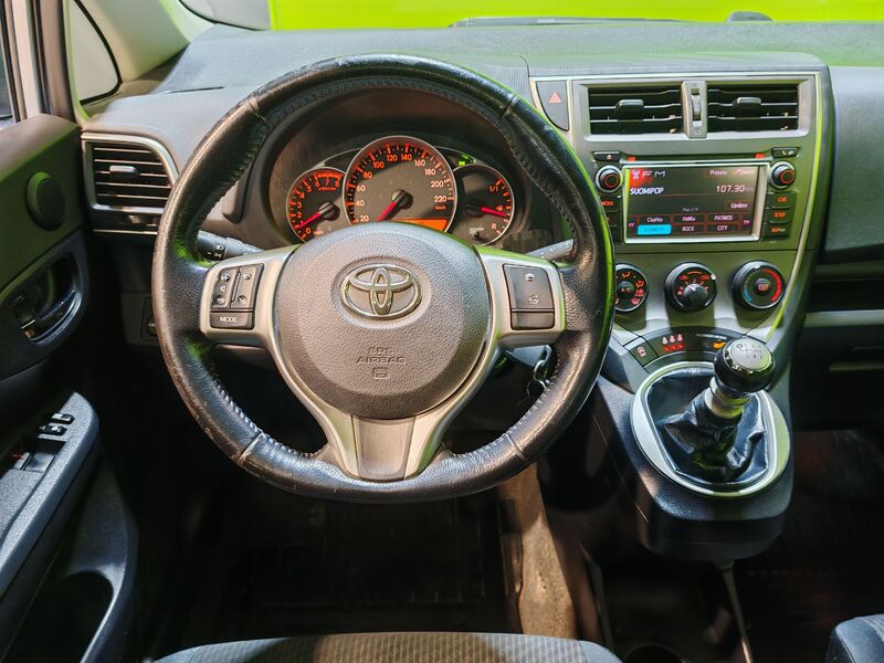 Toyota Verso-S vaihtoauto