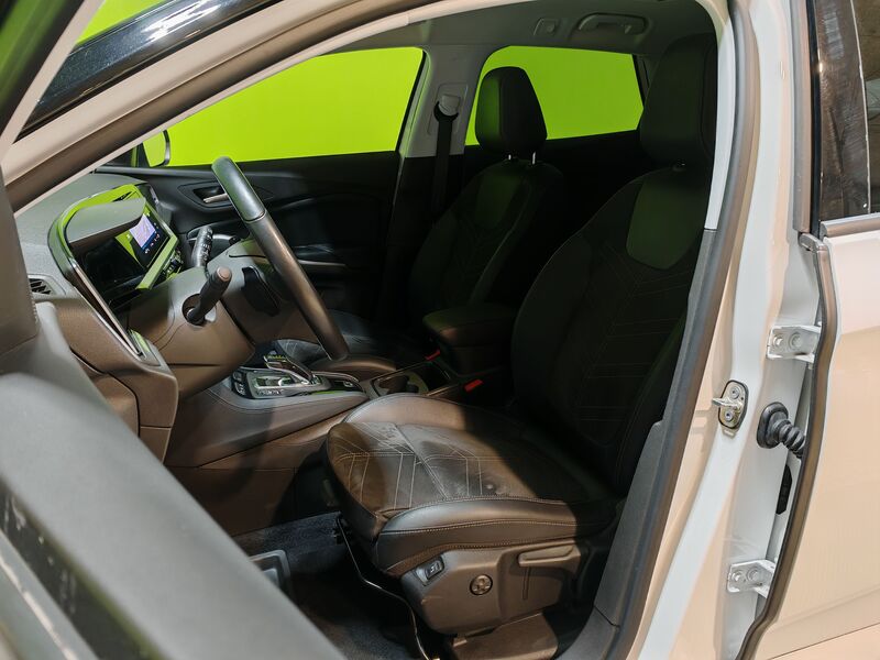 Opel Grandland vaihtoauto