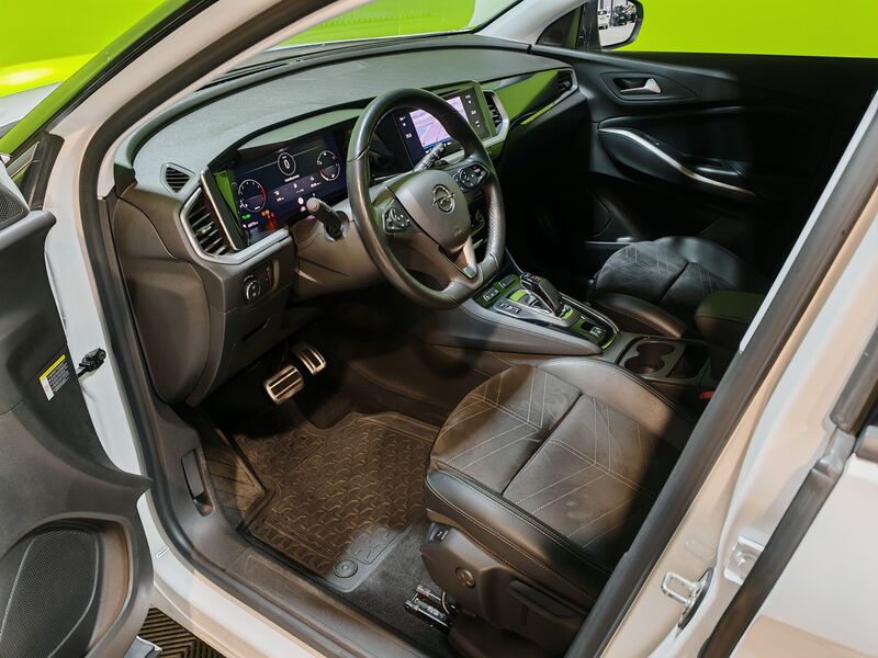 Opel Grandland vaihtoauto