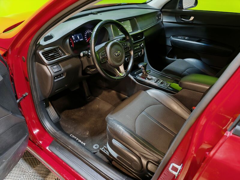 Kia Optima vaihtoauto