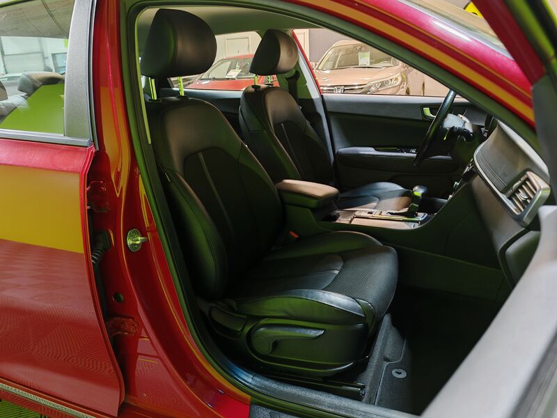 Kia Optima vaihtoauto