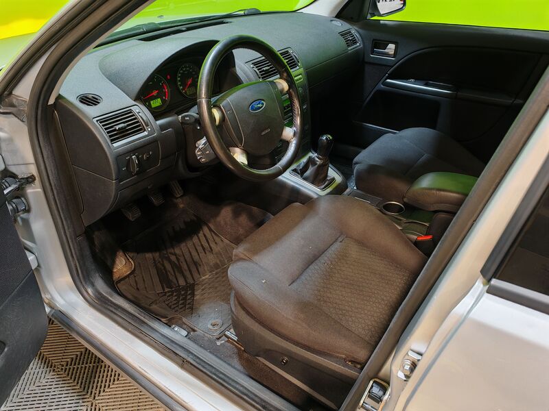 Ford Mondeo vaihtoauto