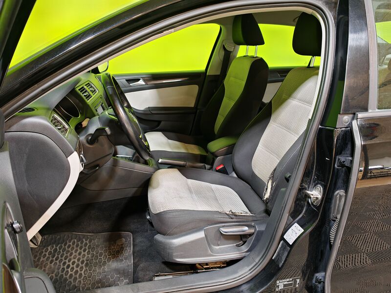 Volkswagen Jetta vaihtoauto