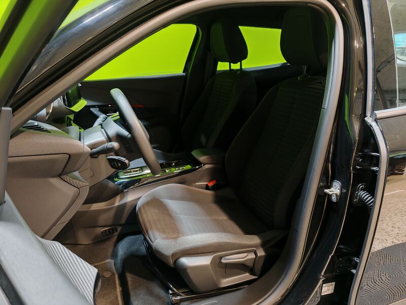 Peugeot e-2008 vaihtoauto