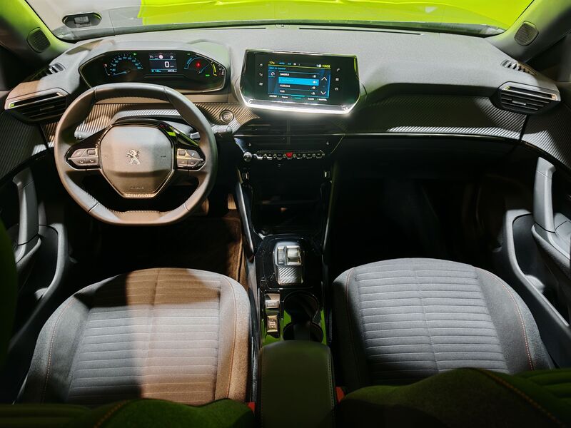 Peugeot e-2008 vaihtoauto