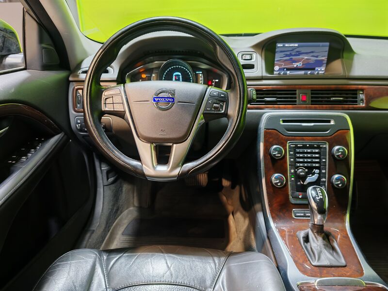 Volvo XC70 vaihtoauto