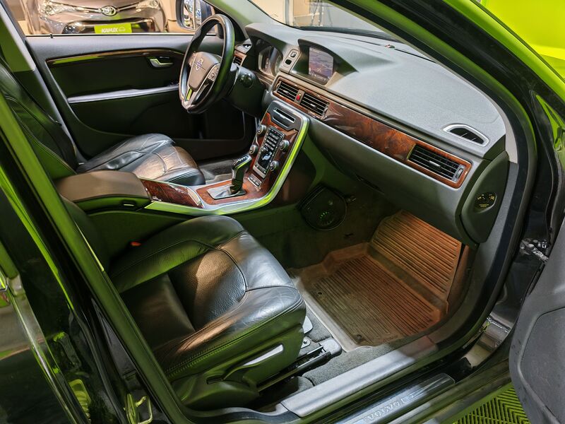 Volvo XC70 vaihtoauto